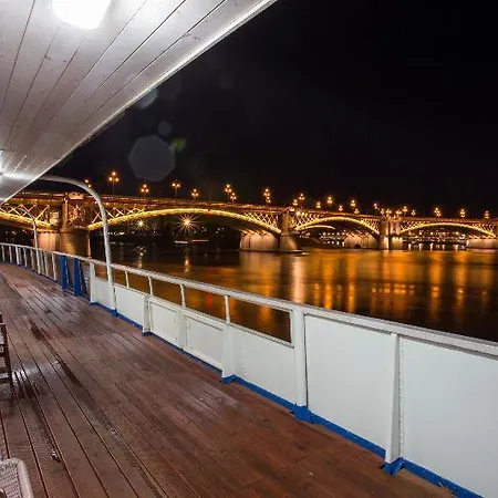 Hotel na wodzie Grand Jules - Boat Budapeszt