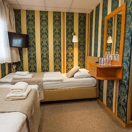 Grand Jules - Boat Botel 3*