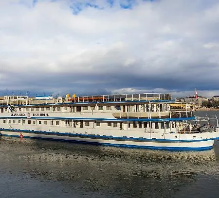 Grand Jules Boat מלון בודפשט