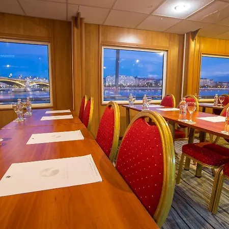 Botel Grand Jules - Boat 3*