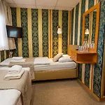 Grand Jules Boat Hotel 3*