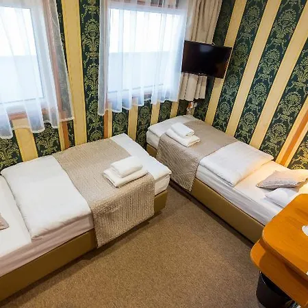 Hotell Grand Jules Boat