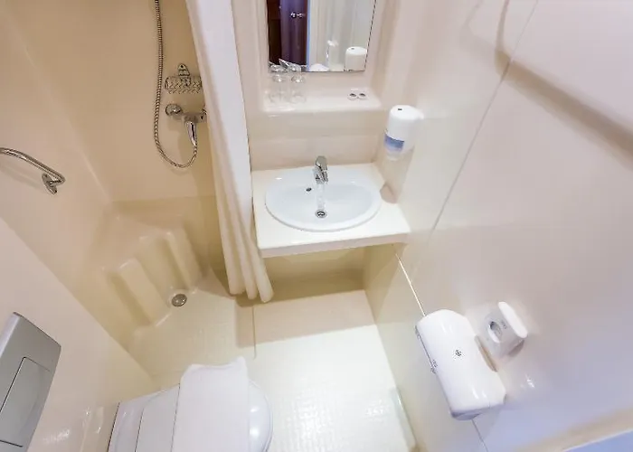 Grand Jules Boat Hotel 3*